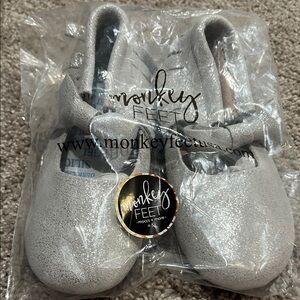 Monkey Feet Sparkling Silver Kids Moccasins